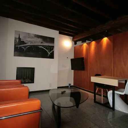 Amosa Centre Regence 10 * Liège