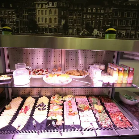 Appartement Amosa Centre Regence 10 *