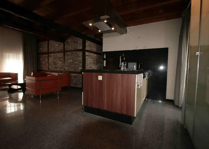 Amosa Centre Regence 10 Liege